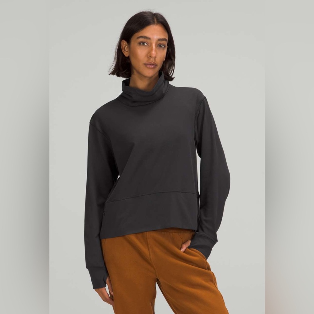 Lululemon Ready to Rulu Pullover - color: Black